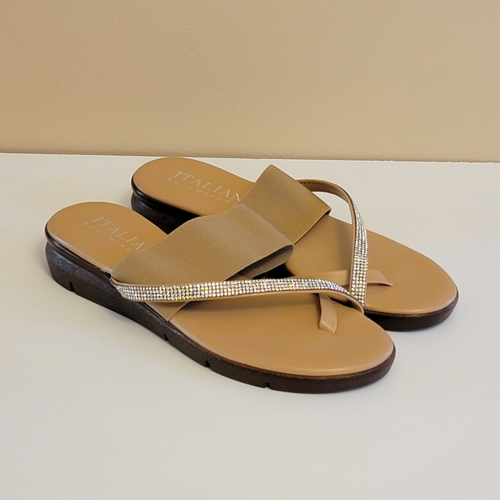 NWOT Italian Shoemakers Sandals